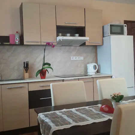 Lucie Apartment *